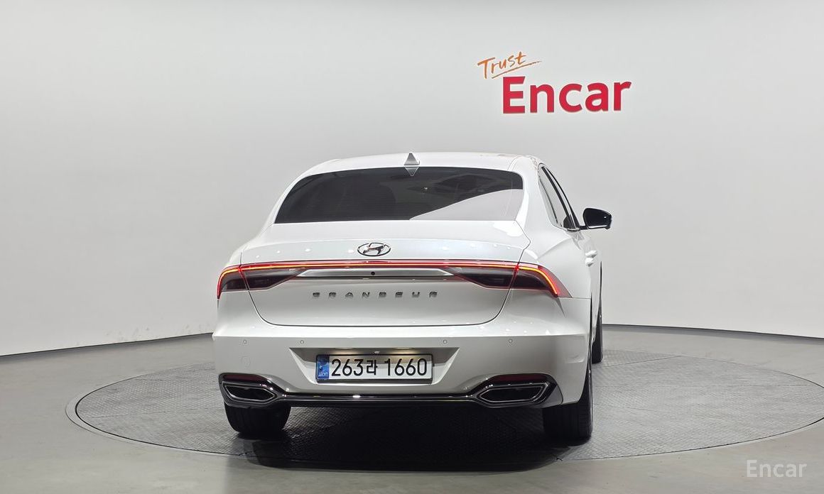 2022 Hyundai Grandeur VI Рестайлинг 2.5 Le Blanc с пробегом 59 728 км