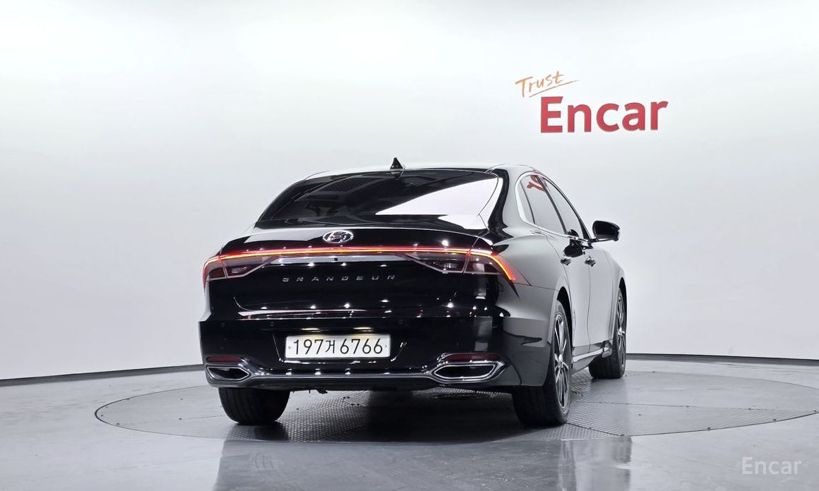 2022 Hyundai Grandeur VI Рестайлинг 2.5 Le Blanc с пробегом 52 406 км