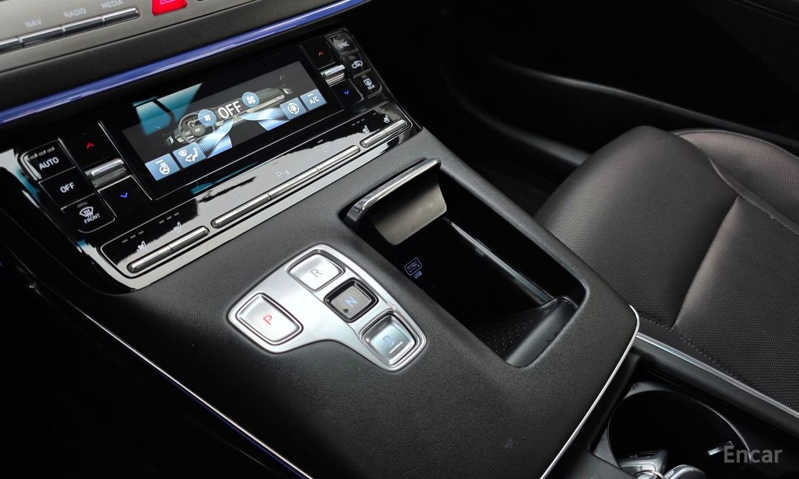 2022 Hyundai Grandeur VI Рестайлинг 2.5 Le Blanc с пробегом 52 406 км