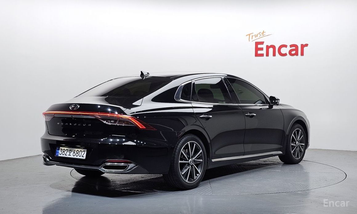 2022 Hyundai Grandeur VI Рестайлинг 2.5 Le Blanc с пробегом 92 511 км