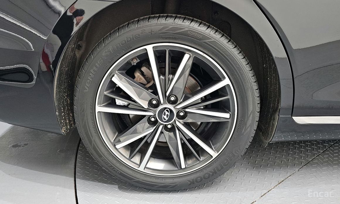 2022 Hyundai Grandeur VI Рестайлинг 2.5 Le Blanc с пробегом 92 511 км