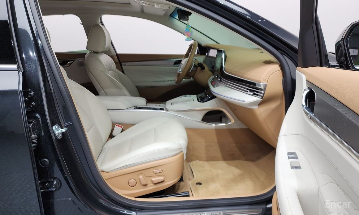 2021 Hyundai Grandeur VI Рестайлинг 2.5 Calligraphy с пробегом 42 055 км
