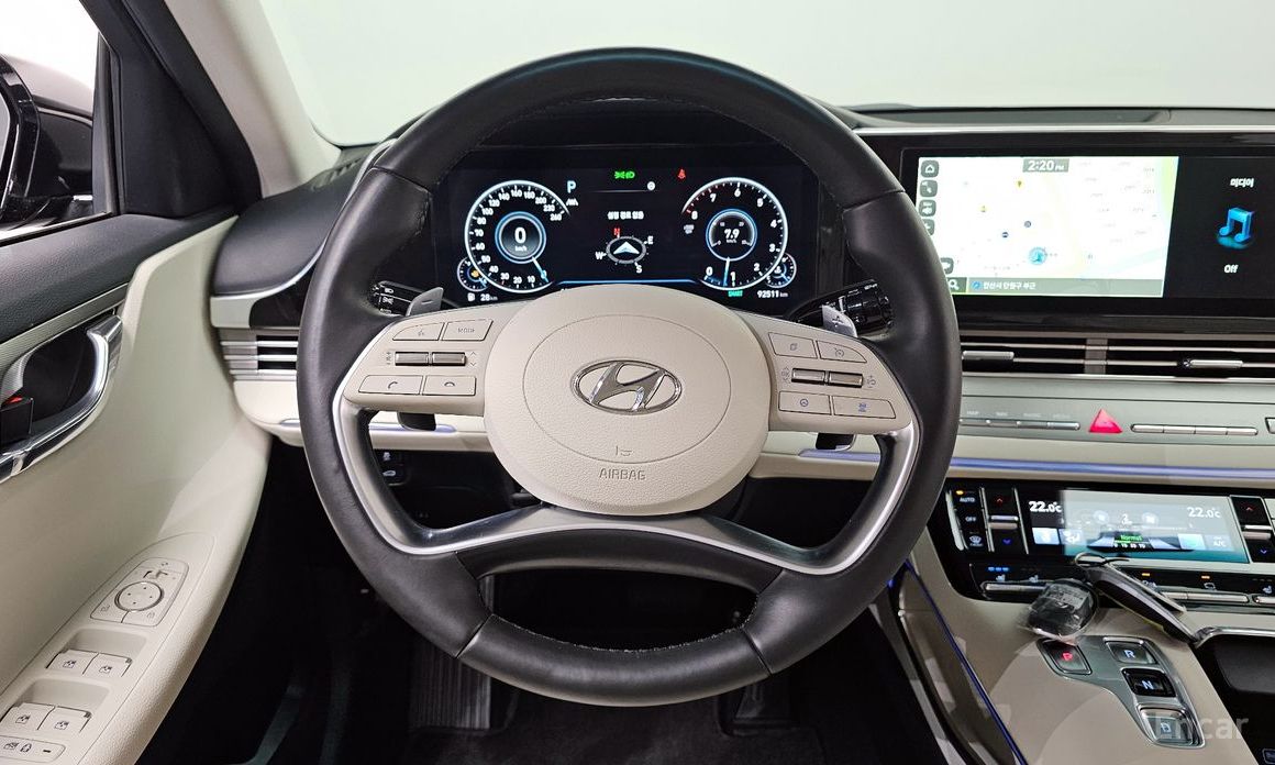 2022 Hyundai Grandeur VI Рестайлинг 2.5 Le Blanc с пробегом 92 511 км