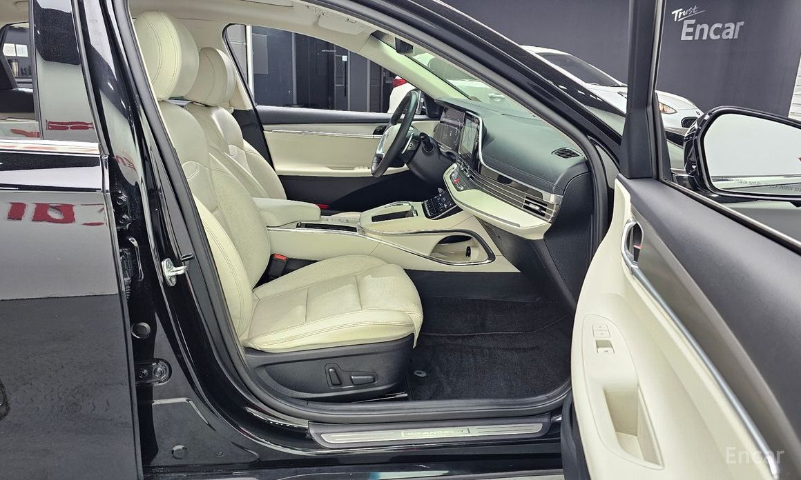 2022 Hyundai Grandeur VI Рестайлинг 2.5 Le Blanc с пробегом 92 822 км