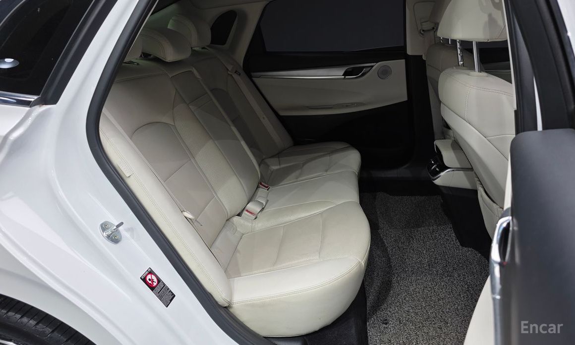 2022 Hyundai Grandeur VI Рестайлинг 2.5 Le Blanc с пробегом 107 202 км