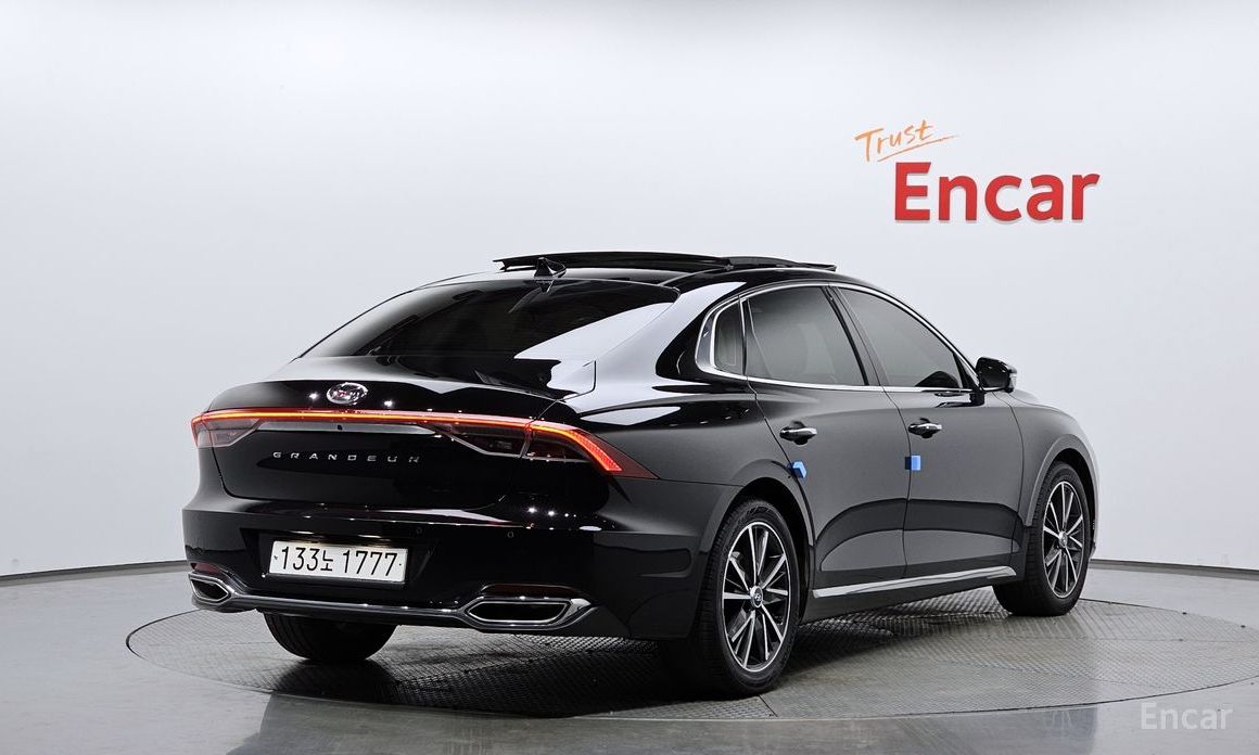 2022 Hyundai Grandeur VI Рестайлинг 2.5 Le Blanc с пробегом 83 828 км