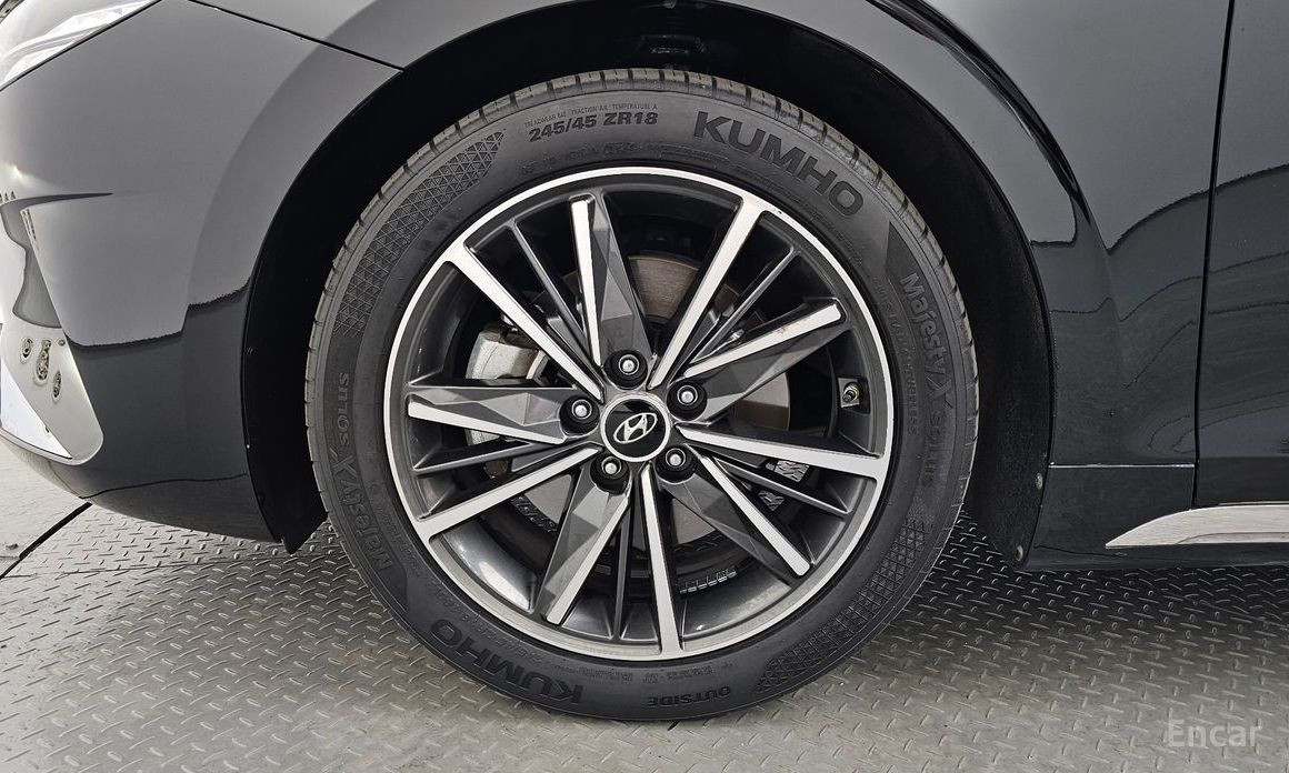 2022 Hyundai Grandeur VI Рестайлинг 2.5 Le Blanc с пробегом 83 828 км