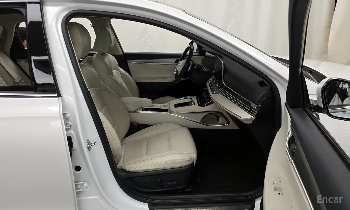 2021 Hyundai Grandeur VI Рестайлинг 2.5 Le Blanc с пробегом 124 212 км