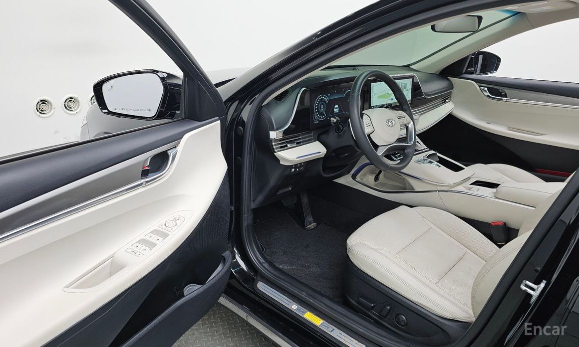 2022 Hyundai Grandeur VI Рестайлинг 2.5 Le Blanc с пробегом 83 828 км