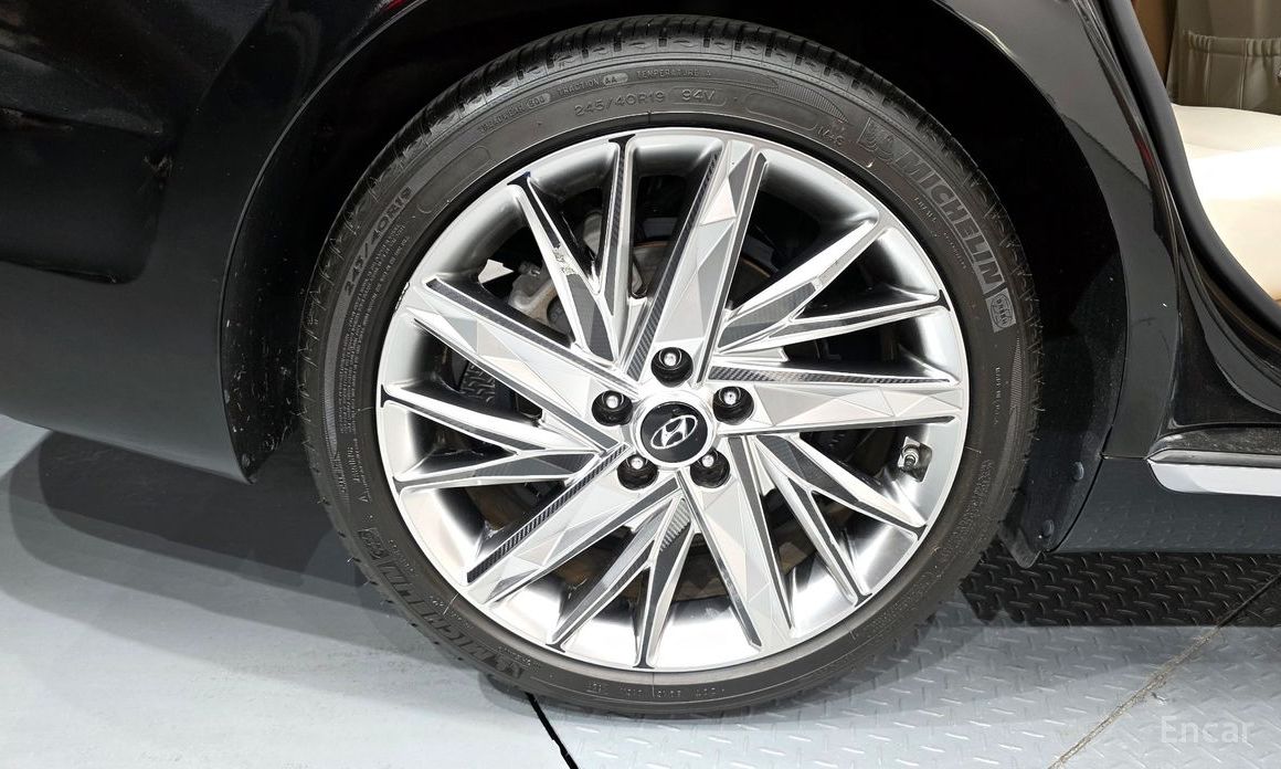 2022 Hyundai Grandeur VI Рестайлинг 3.3 Calligraphy с пробегом 67 598 км