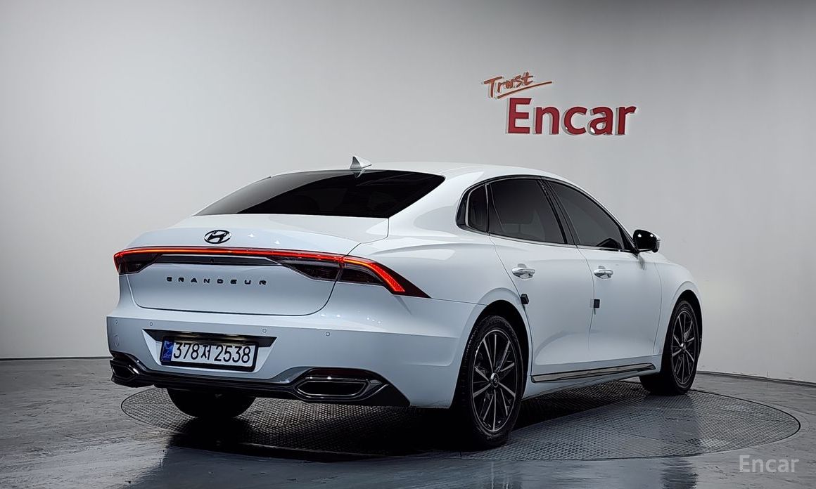 2022 Hyundai Grandeur VI Рестайлинг 2.5 Le Blanc с пробегом 76 115 км