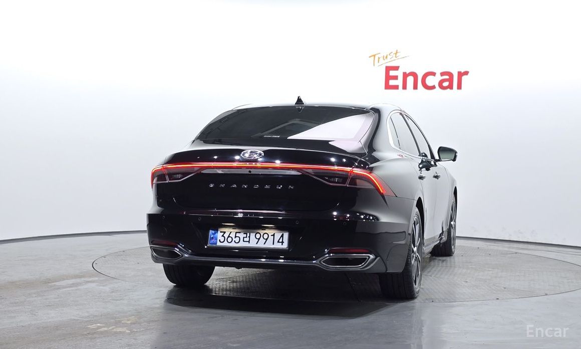 2022 Hyundai Grandeur VI Рестайлинг 2.5 Le Blanc с пробегом 68 051 км