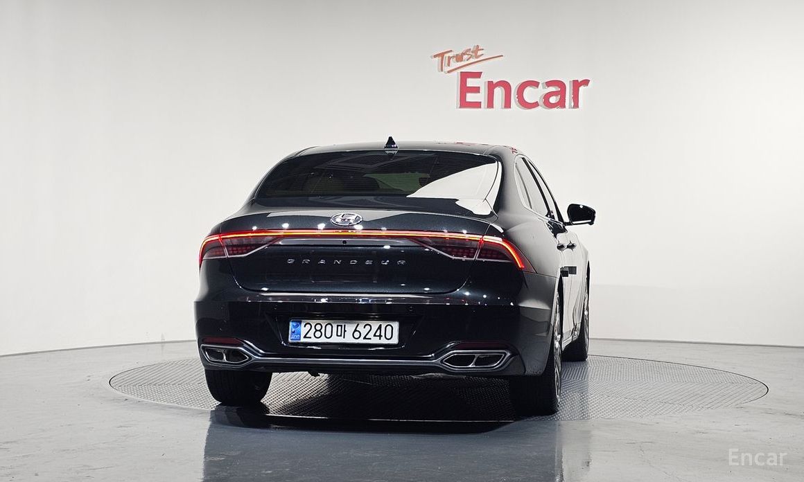 2021 Hyundai Grandeur VI Рестайлинг 2.5 Calligraphy с пробегом 42 835 км