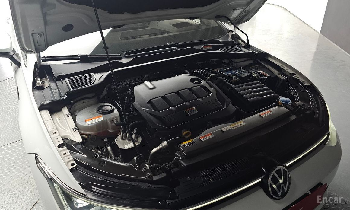 2022 Volkswagen Golf VIII 2.0 TDI Prestige с пробегом 87 000 км
