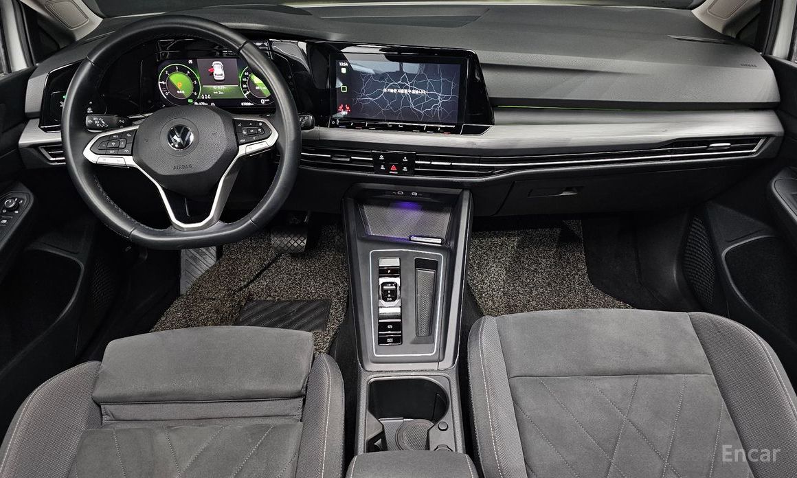 2022 Volkswagen Golf VIII 2.0 TDI Prestige с пробегом 87 000 км