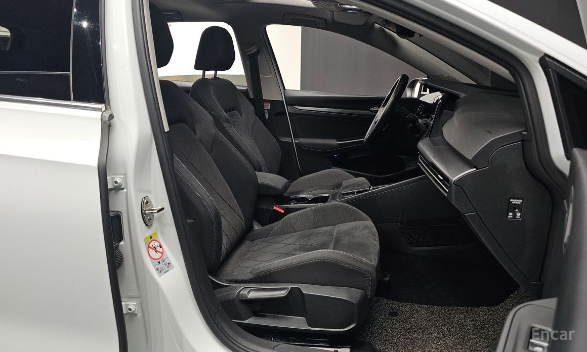 2022 Volkswagen Golf VIII 2.0 TDI Prestige с пробегом 87 000 км