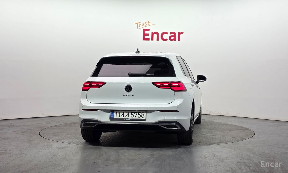 2022 Volkswagen Golf VIII 2.0 TDI Prestige с пробегом 108 779 км