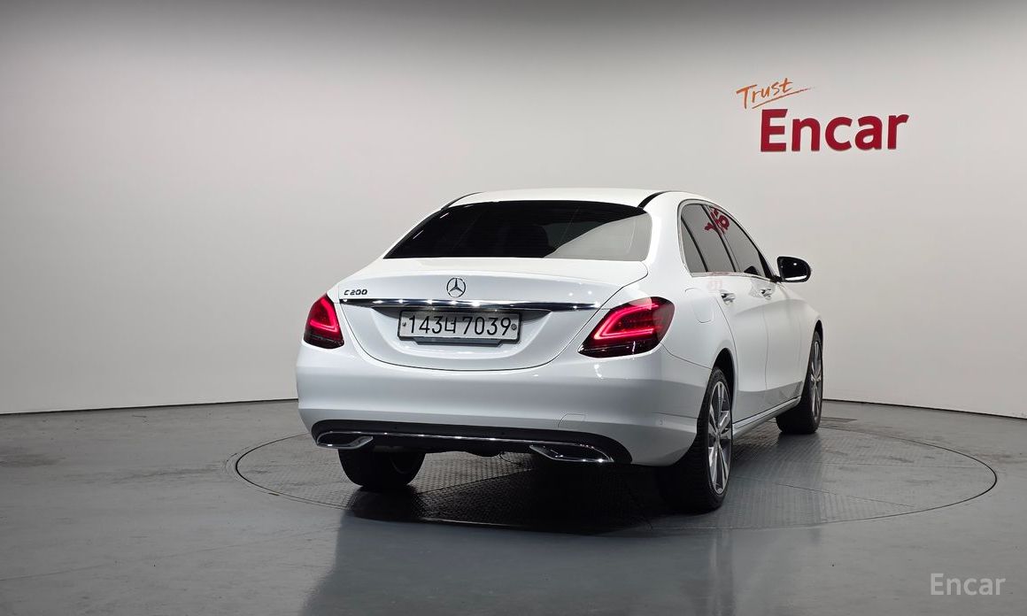 2020 Mercedes-Benz C-Класс IV (W205) Рестайлинг C200 Avantgarde с пробегом 52 151 км
