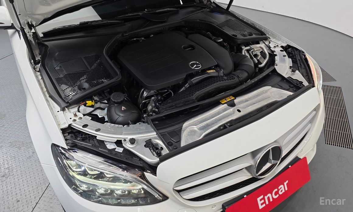 2020 Mercedes-Benz C-Класс IV (W205) Рестайлинг C200 Avantgarde с пробегом 52 151 км
