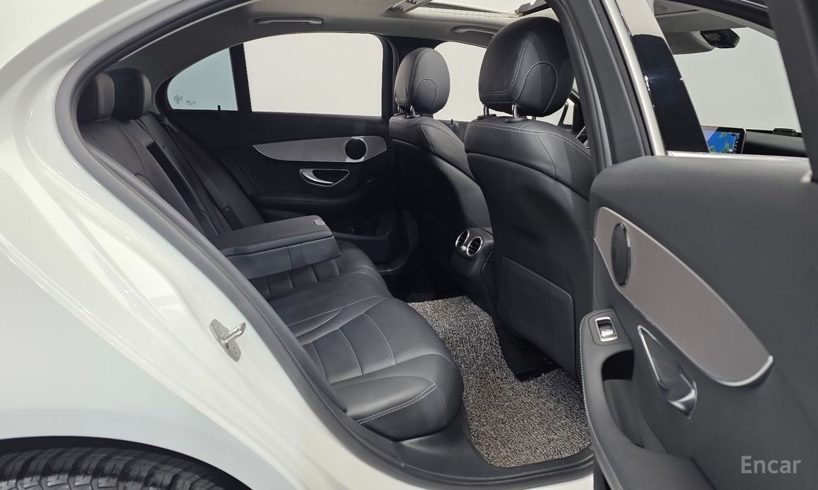 2020 Mercedes-Benz C-Класс IV (W205) Рестайлинг C200 Avantgarde с пробегом 52 151 км