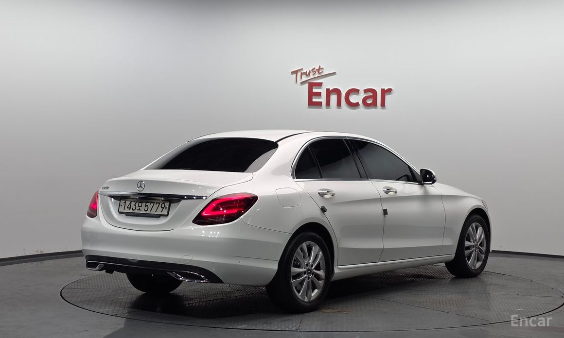 2020 Mercedes-Benz C-Класс IV (W205) Рестайлинг C200 Avantgarde с пробегом 46 530 км