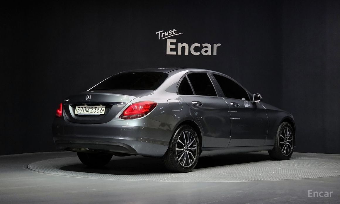 2020 Mercedes-Benz C-Класс IV (W205) Рестайлинг C200 с пробегом 133 976 км