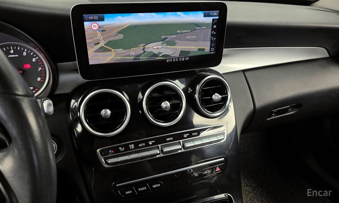 2020 Mercedes-Benz C-Класс IV (W205) Рестайлинг C200 с пробегом 133 976 км