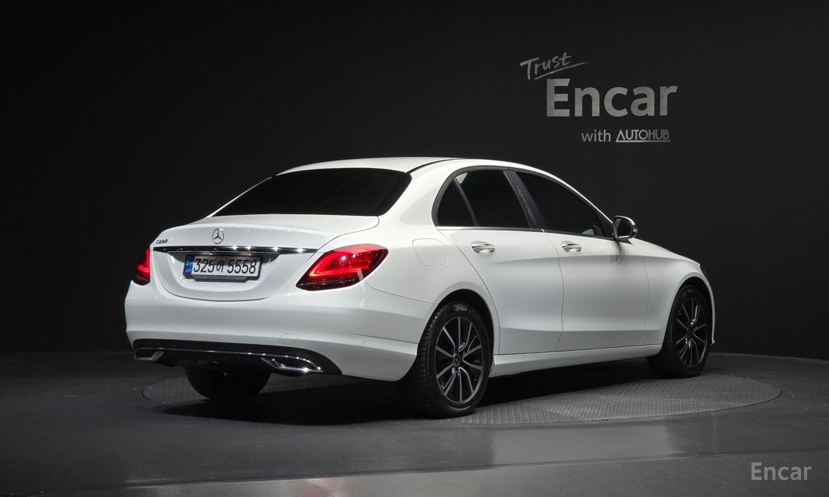 2020 Mercedes-Benz C-Класс IV (W205) Рестайлинг C200 с пробегом 98 068 км