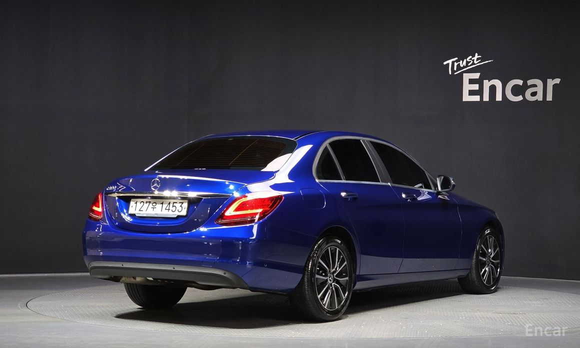 2019 Mercedes-Benz C-Класс IV (W205) Рестайлинг C200 с пробегом 77 489 км