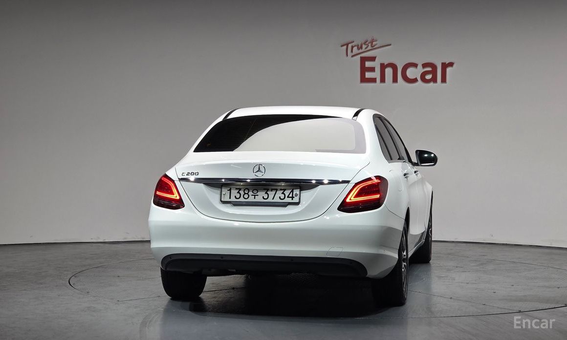 2020 Mercedes-Benz C-Класс IV (W205) Рестайлинг C200 с пробегом 55 679 км