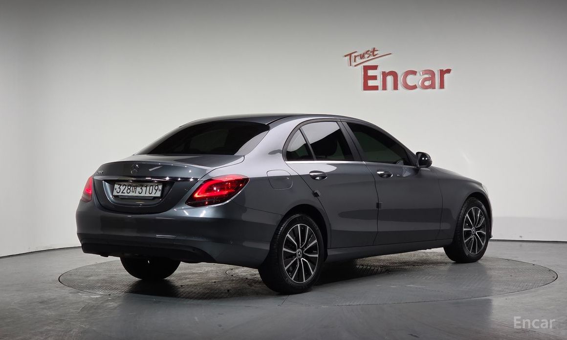 2019 Mercedes-Benz C-Класс IV (W205) Рестайлинг C200 с пробегом 56 228 км