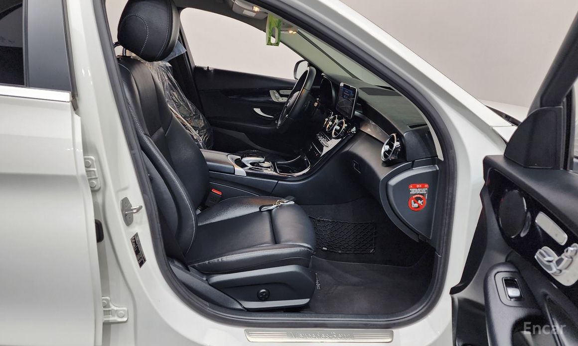 2019 Mercedes-Benz C-Класс IV (W205) Рестайлинг C200 с пробегом 108 078 км