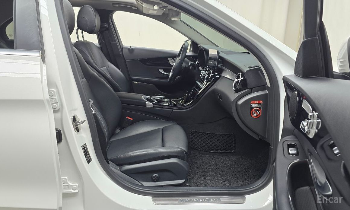 2020 Mercedes-Benz C-Класс IV (W205) Рестайлинг C200 с пробегом 98 068 км