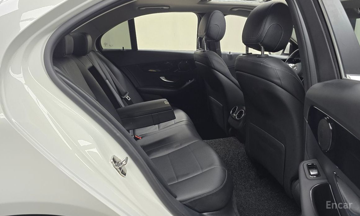 2020 Mercedes-Benz C-Класс IV (W205) Рестайлинг C200 с пробегом 98 068 км