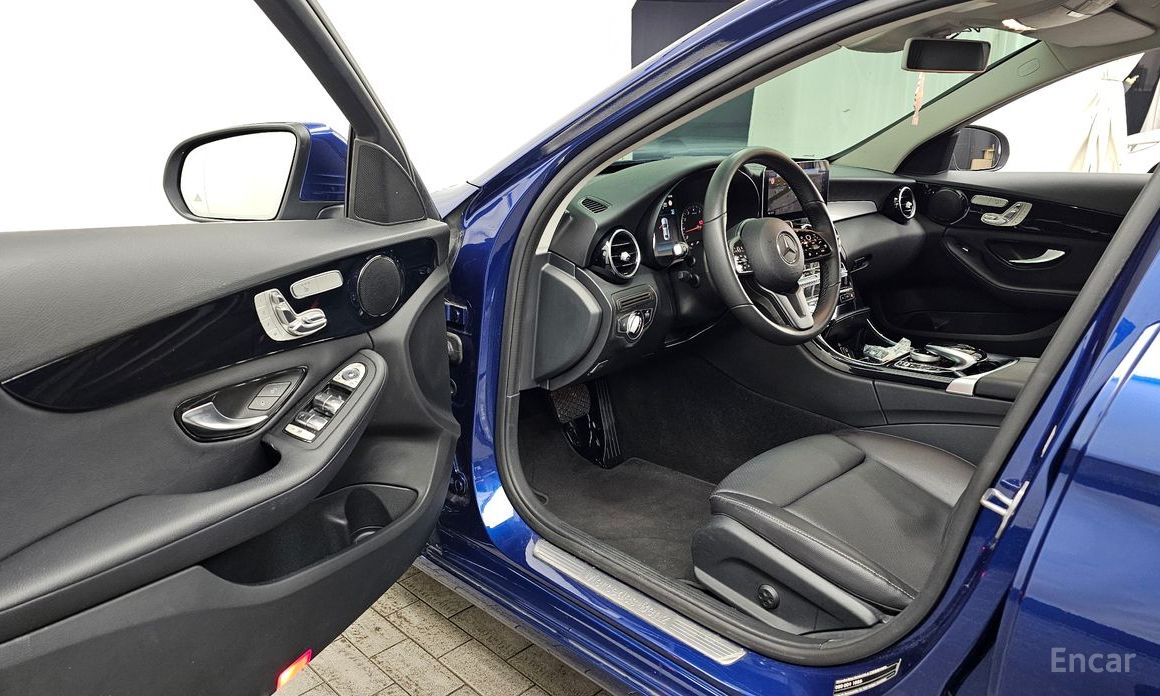 2019 Mercedes-Benz C-Класс IV (W205) Рестайлинг C200 с пробегом 77 489 км
