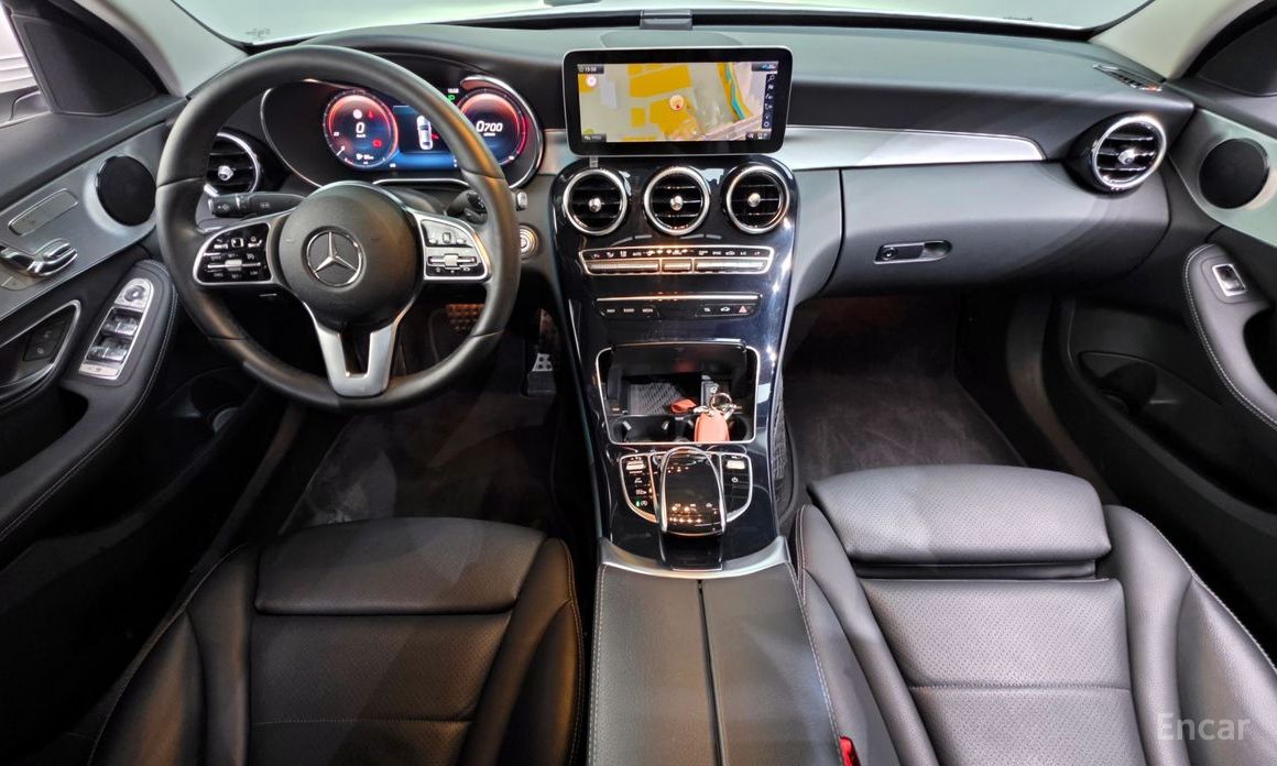 2020 Mercedes-Benz C-Класс IV (W205) Рестайлинг C200 Avantgarde с пробегом 39 011 км