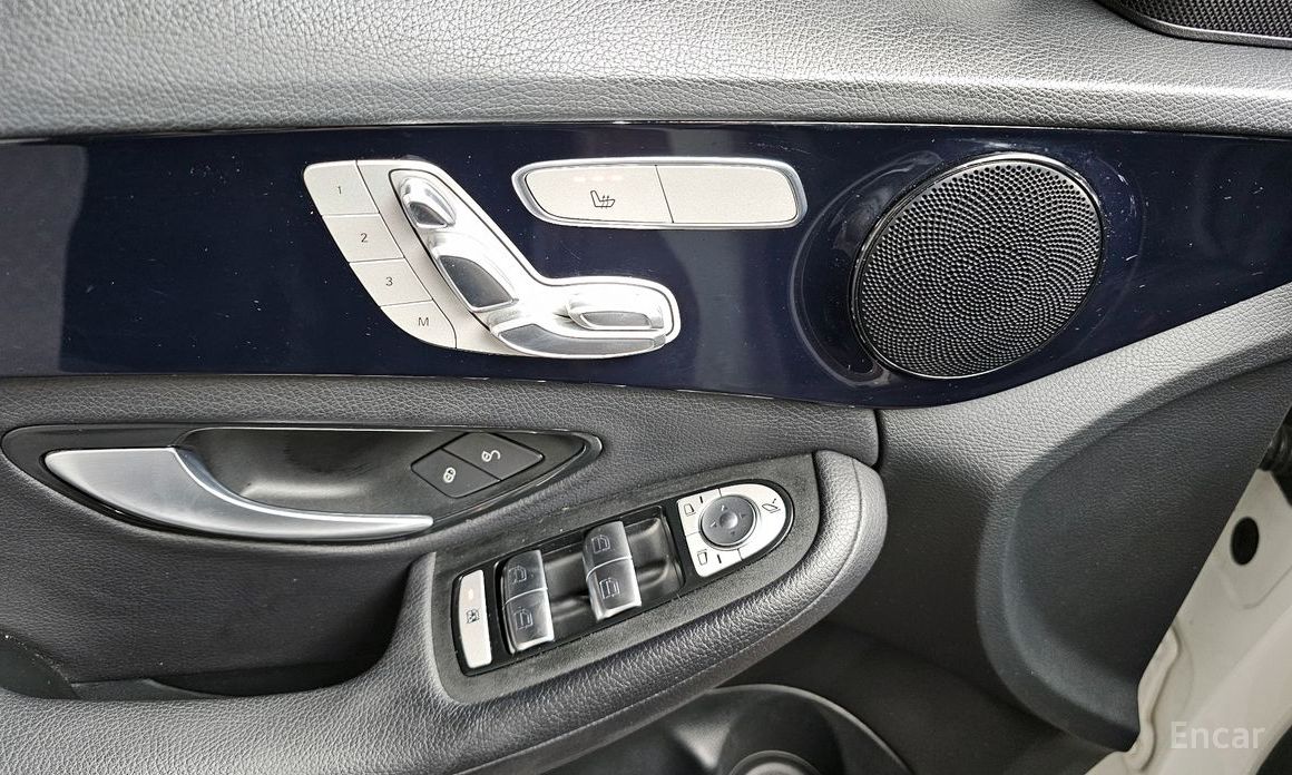 2020 Mercedes-Benz C-Класс IV (W205) Рестайлинг C200 Avantgarde с пробегом 36 187 км