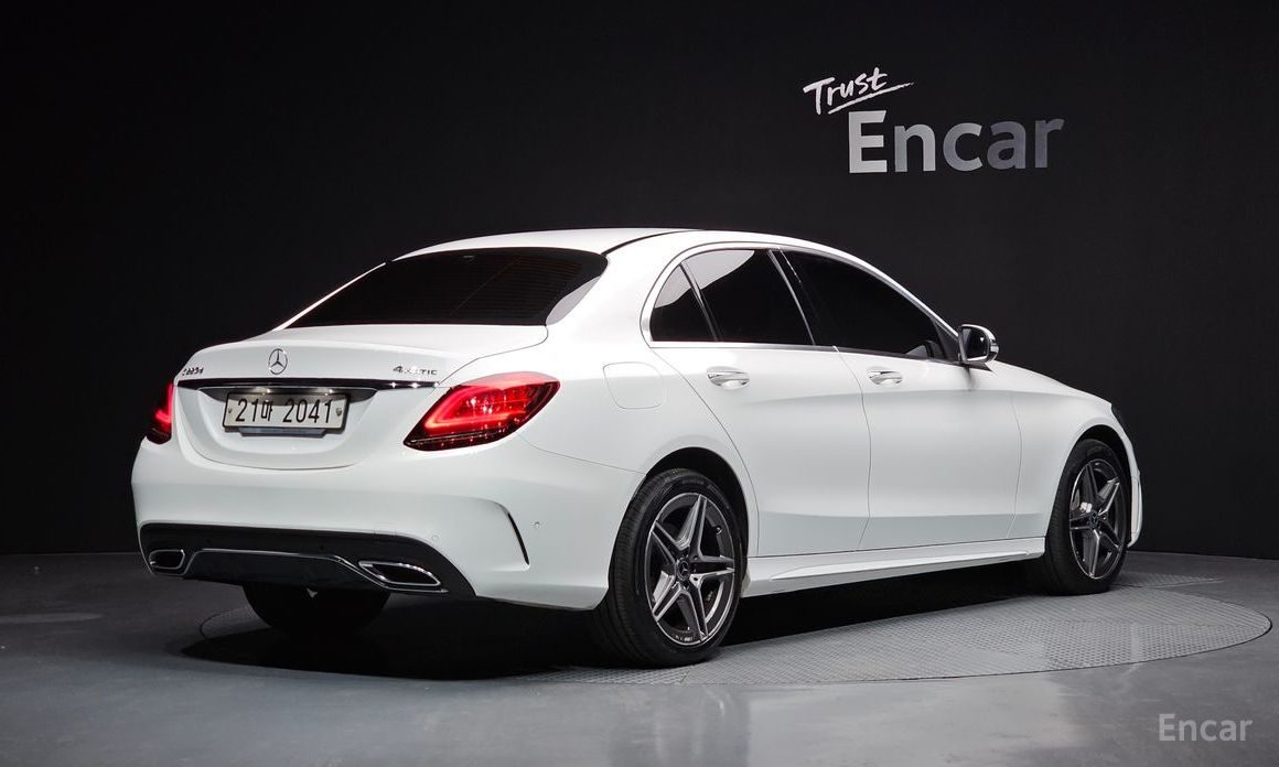 2019 Mercedes-Benz C-Класс AMG IV (W205) Рестайлинг C220 d 4MATIC AMG Line с пробегом 82 635 км