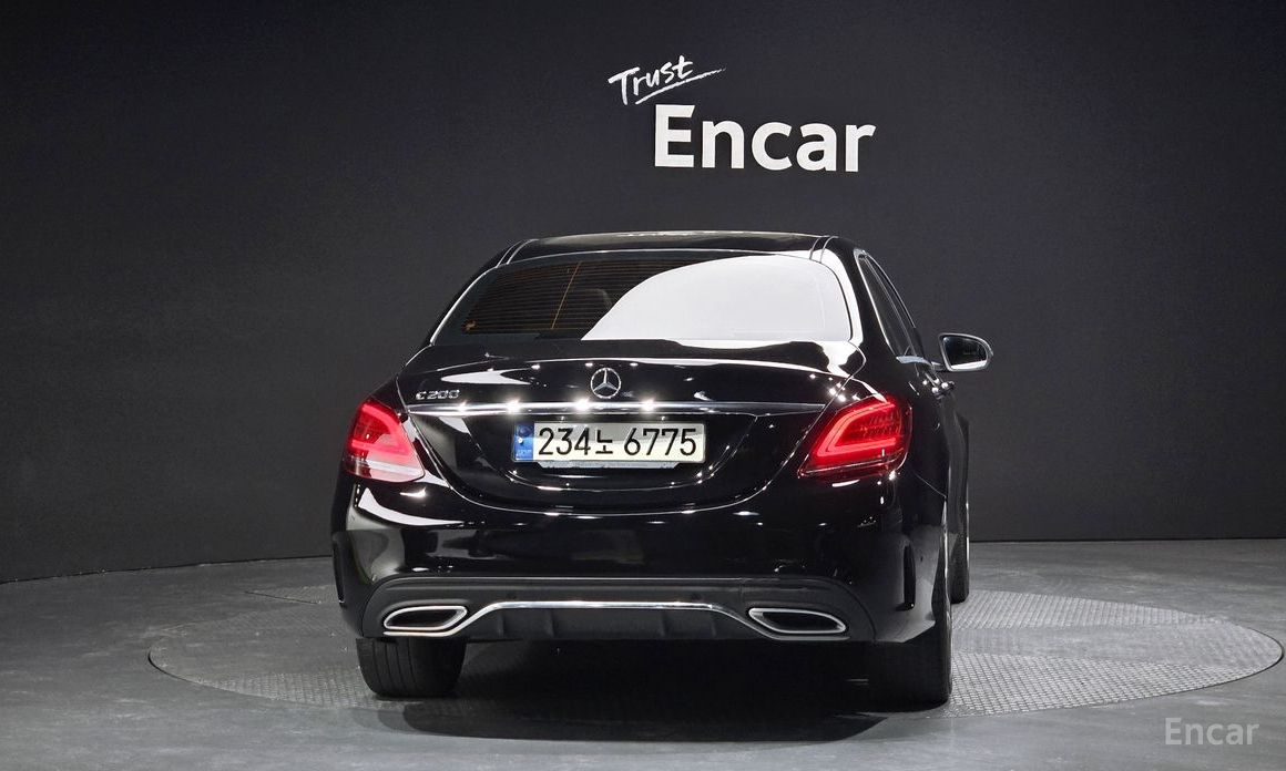 2021 Mercedes-Benz C-Класс AMG IV (W205) Рестайлинг C200 AMG Line с пробегом 74 342 км