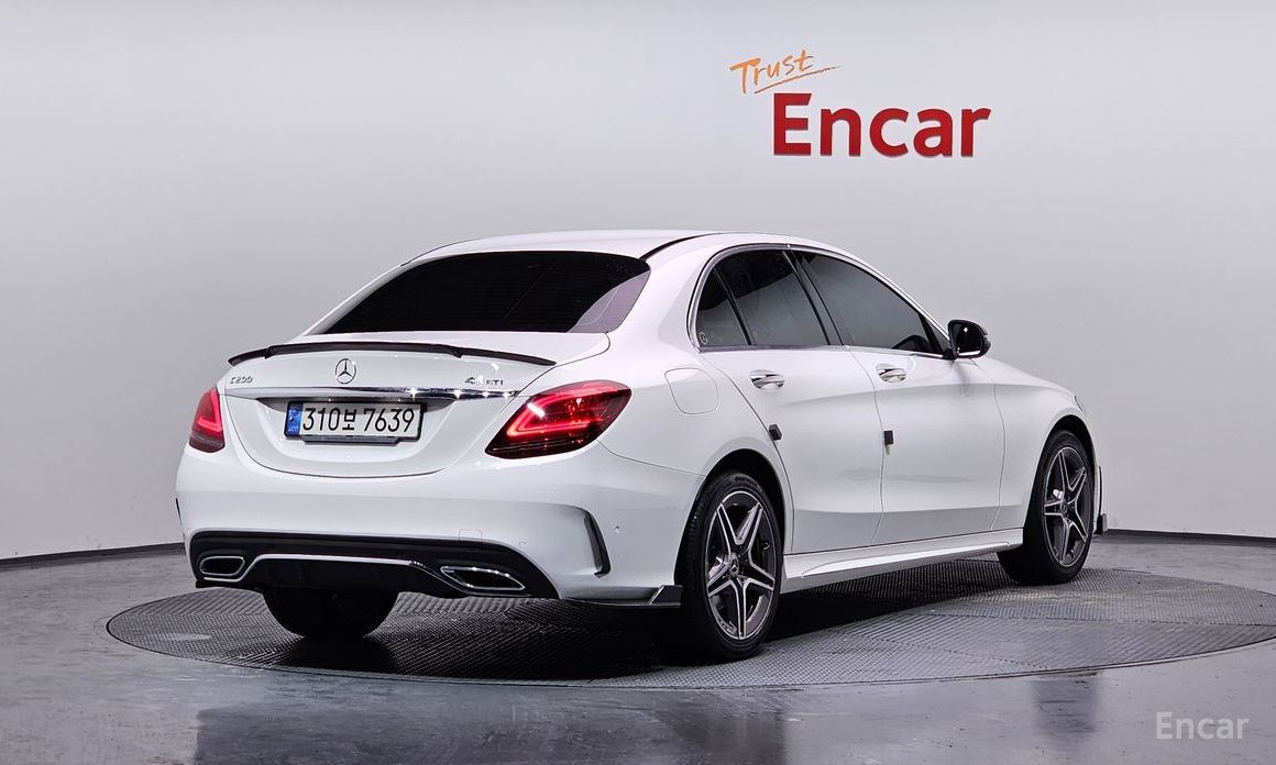 2021 Mercedes-Benz C-Класс AMG IV (W205) Рестайлинг C200 AMG Line с пробегом 41 928 км