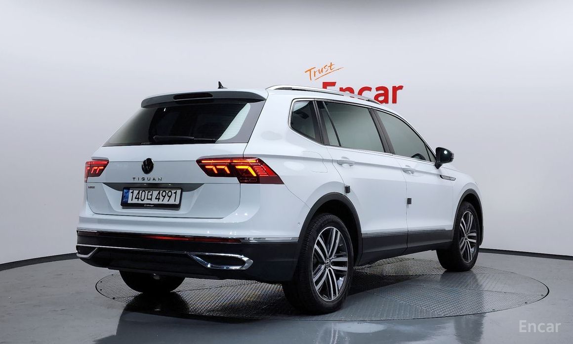 2022 Volkswagen Tiguan II Рестайлинг 2.0 TSI Prestige с пробегом 37 958 км