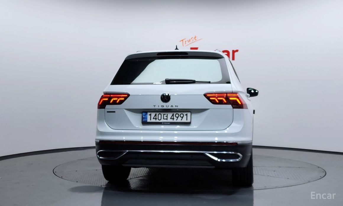 2022 Volkswagen Tiguan II Рестайлинг 2.0 TSI Prestige с пробегом 37 958 км