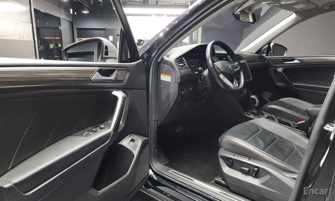 2022 Volkswagen Tiguan II Рестайлинг 2.0 TSI Prestige с пробегом 138 772 км