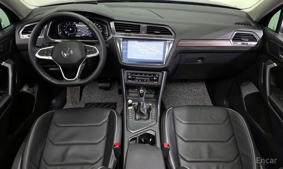 2022 Volkswagen Tiguan II Рестайлинг 2.0 TSI Prestige с пробегом 4 573 км