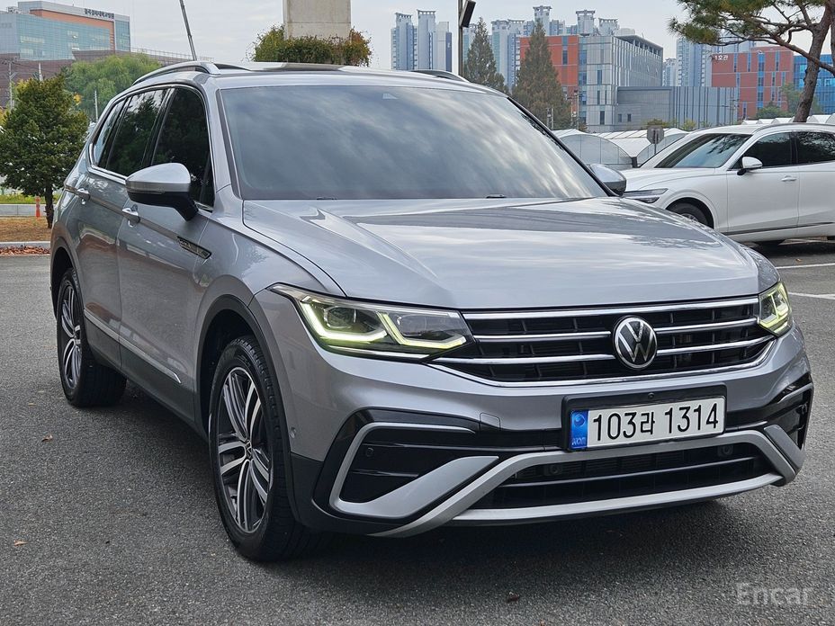 2022 Volkswagen Tiguan II Рестайлинг 2.0 TSI Prestige с пробегом 94 999 км