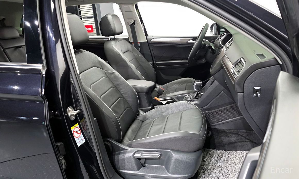 2022 Volkswagen Tiguan II Рестайлинг 2.0 TSI Prestige с пробегом 4 573 км