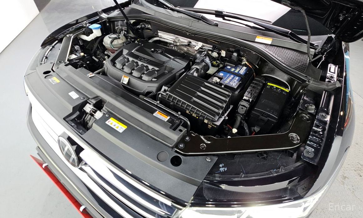 2022 Volkswagen Tiguan II Рестайлинг 2.0 TSI Prestige с пробегом 65 159 км