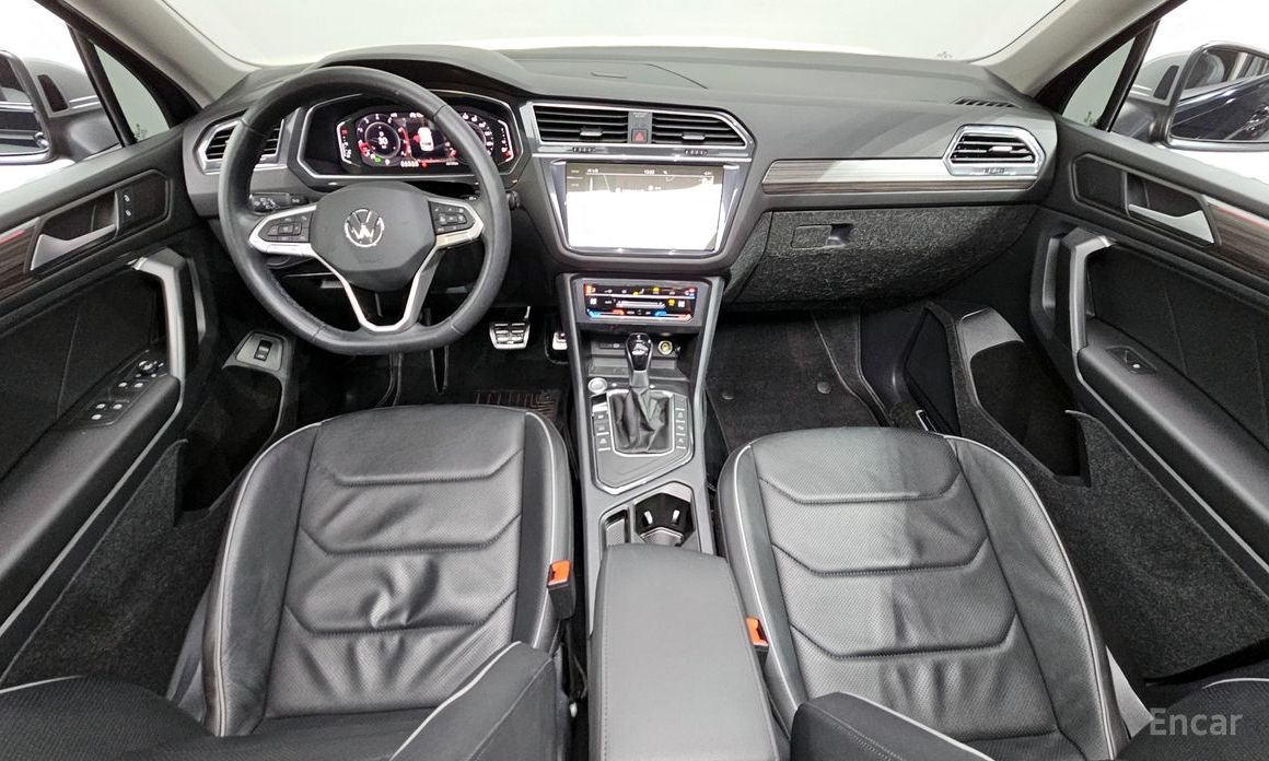 2022 Volkswagen Tiguan II Рестайлинг 2.0 TSI Prestige с пробегом 65 159 км