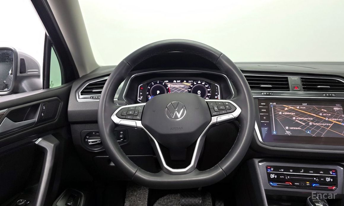 2022 Volkswagen Tiguan II Рестайлинг 2.0 TSI Prestige с пробегом 4 573 км