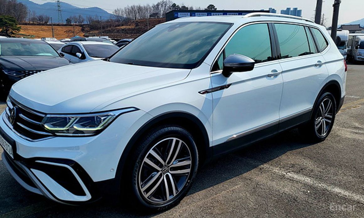 2022 Volkswagen Tiguan II Рестайлинг 2.0 TSI Prestige с пробегом 44 712 км